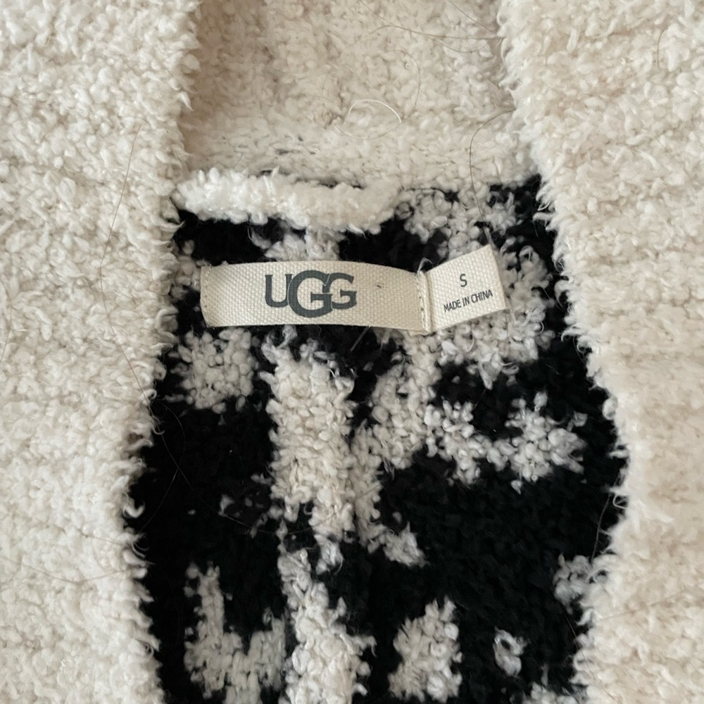 UGG Black and White Leopard Cardigan Fremont - Picture 3 of 6